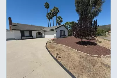 23601 Barrego Way, Ramona, CA 92065 - Photo 2