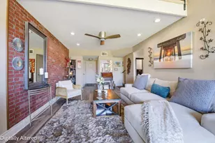 2564 Navarra Dr, Carlsbad, CA 92009 - Photo 2