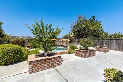 878 Rivertree Drive, Oceanside, CA 92058 - Photo 10