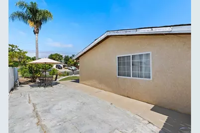 811 Earth Drive, Vista, CA 92083 - Photo 6