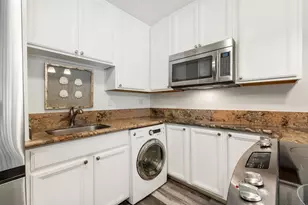 1645 Emerald, San Diego, CA 92109 - Photo 12