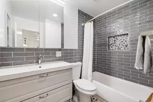 1645 Emerald, San Diego, CA 92109 - Photo 14