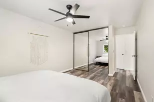 1645 Emerald, San Diego, CA 92109 - Photo 16