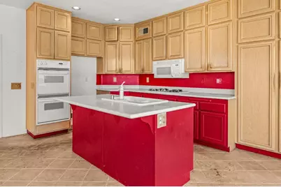 31299 Canterbury Court, Temecula, CA 92591 - Photo 8