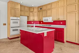 31299 Canterbury Ct, Temecula, CA 92591 - Photo 8
