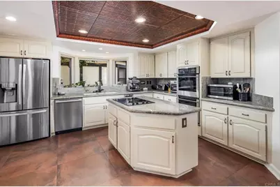 7351 Alicante Road, Carlsbad, CA 92009 - Photo 10