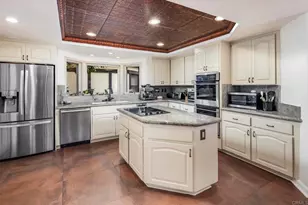 7351 Alicante Rd, Carlsbad, CA 92009 - Photo 10