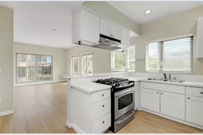 450 J St #4131, San Diego, CA 92101 - Photo 8