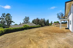 2058 Hawley Dr, Vista, CA 92084 - Photo 26