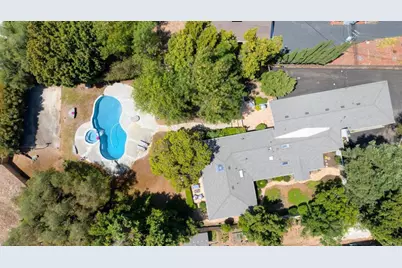1143 Cypress Dr, Vista, CA 92084 - Photo 4