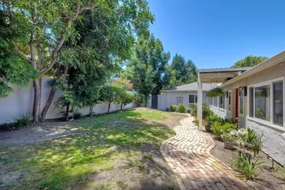 1143 Cypress Dr, Vista, CA 92084 - Photo 8