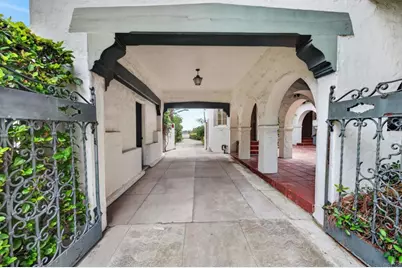 2798 McConnel, County - Los Angeles, CA 90064 - Photo 14