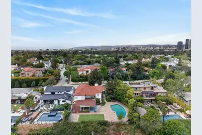 2798 McConnel, County - Los Angeles, CA 90064 - Photo 4