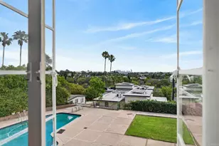 2798 McConnel, County - Los Angeles, CA 90064 - Photo 48