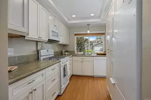 7934 Calle Posada, Carlsbad, CA 92009 - Photo 10