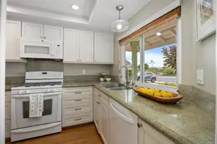 7934 Calle Posada, Carlsbad, CA 92009 - Photo 12