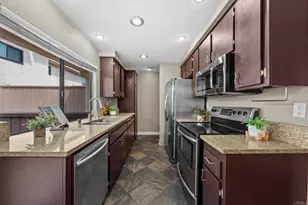 2710 Ariane Dr, San Diego, CA 92117 - Photo 18