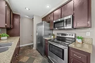 2710 Ariane Dr, San Diego, CA 92117 - Photo 18