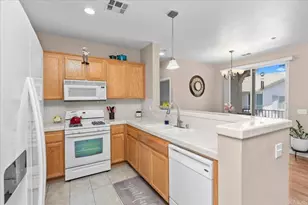 31989 Biagio Way, Winchester, CA 92596 - Photo 8