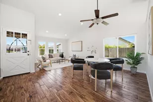 305 Via Metates, Oceanside, CA 92057 - Photo 2
