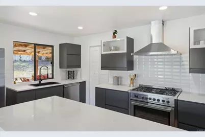1003 Via Unidos, Fallbrook, CA 92028 - Photo 14