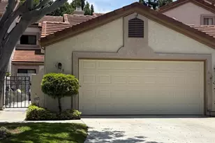 3738 Fallon Cir, San Diego, CA 92130 - Photo 2