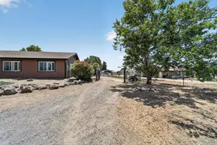 38570 Bahrman Rd, Anza, CA 92539 - Photo 22