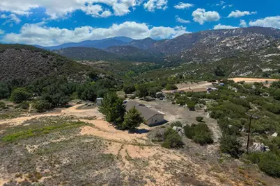 27820 Golden Eagle Road, Ramona, CA 92065 - Photo 2