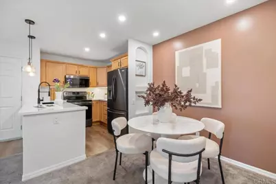 5404 Balboa Arms Dr #469, San Diego, CA 92117 - Photo 8