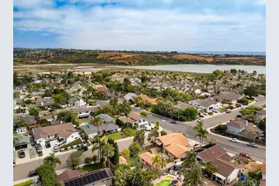 4798 Hillside Drive, Carlsbad, CA 92008 - Photo 46