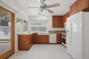 962 Woodgrove Dr, Cardiff by the Sea, CA 92007 - Photo 16