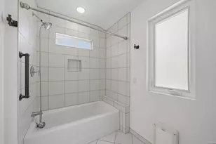 962 Woodgrove Dr, Cardiff by the Sea, CA 92007 - Photo 32