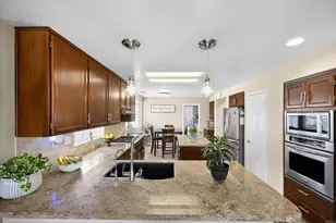 40455 Via Tapadero, Murrieta, CA 92562 - Photo 6