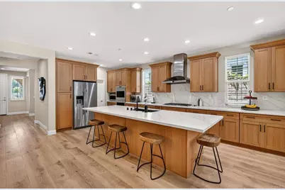 13572 Tierra Vista Circle, San Diego, CA 92130 - Photo 10