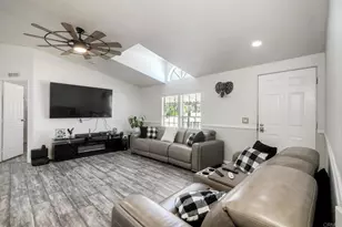 1333 Olive Ave, Vista, CA 92083 - Photo 18