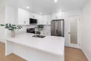 7758 Caminito Encanto, Carlsbad, CA 92009 - Photo 2