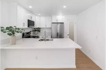 7758 Caminito Encanto #204, Carlsbad, CA 92009 - Photo 2