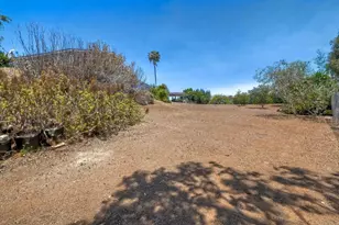 1643 Mesa Verde Dr, Vista, CA 92084 - Photo 32