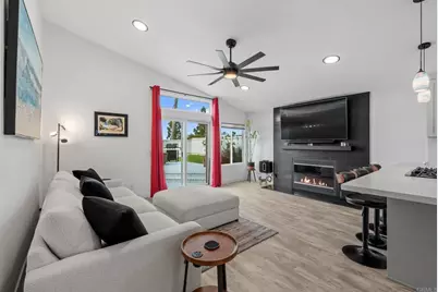 2302 Kimberly Ct, Carlsbad, CA 92008 - Photo 20