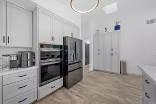 2302 Kimberly Ct, Carlsbad, CA 92008 - Photo 16