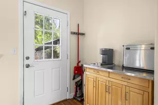 2776 Santa Clara Way, Sacramento, CA 95817 - Photo 12