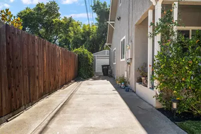 2776 Santa Clara Way, Sacramento, CA 95817 - Photo 24