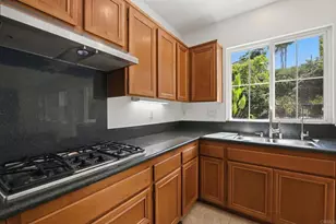2347 Merwin Dr, Carlsbad, CA 92008 - Photo 16
