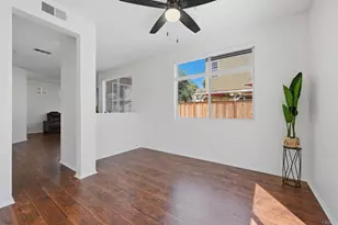 17 Calle De Vida, Rancho Santa Margarita, CA 92688 - Photo 12