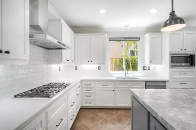7438 Los Brazos, San Diego, CA 92127 - Photo 10