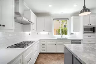 7438 Los Brazos, San Diego, CA 92127 - Photo 10