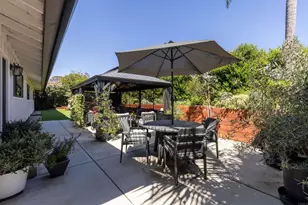 8675 Glenwick Ln, La Jolla, CA 92037 - Photo 30