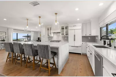 8675 Glenwick Lane, La Jolla, CA 92037 - Photo 8