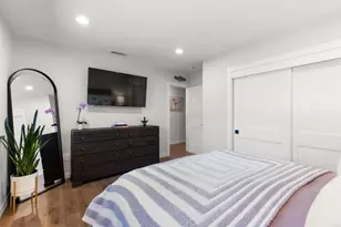 8675 Glenwick Ln, La Jolla, CA 92037 - Photo 24