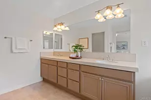 10553 Hollingsworth Way, San Diego, CA 92127 - Photo 48